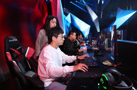 伟的串联下 伟的串联下