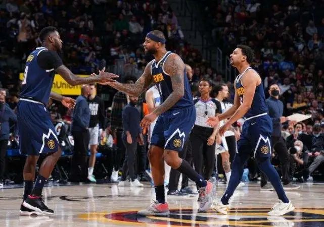 续其在边路 续其在边路